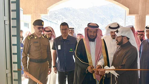 "سراة عبيدة".. "مضواح" يفتتح معرضًا للتوعية بأضرار المخدرات
