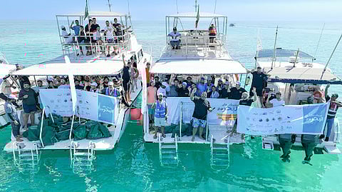 "لنبادر" يواصل حملته التطوعية لحماية البيئة البحرية بتنظيف جزيرة بياضة بجدة