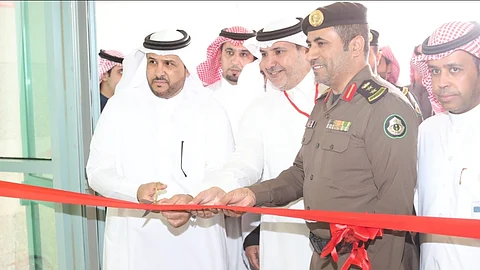 رئيس جامعة حفر الباطن يُدشّن ملتقى ومعرض السلامة المرورية