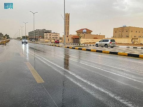فجر اليوم.. أمطار غزيرة على منطقة الجوف ومحافظاتها