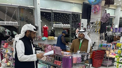 نجران.. لجنة التوطين تتابع جولاتها الرقابية على منافذ بيع المستلزمات النسائية