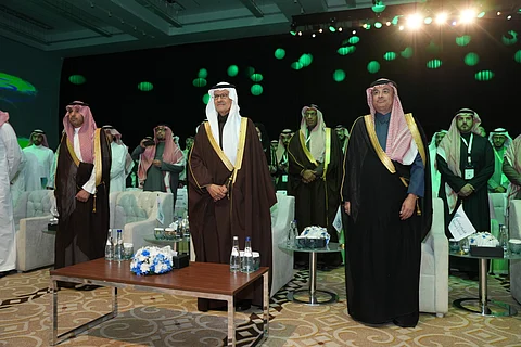 نقطة التقاء بصناع القرار.. شاهد تدشين عبدالعزيز بن سلمان لـ"السعودي للشبكات الذكية"