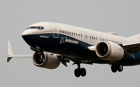 إيقاف 17 من طائرات "بوينج" بعد رصد انفجار في لوحة المقصورة أثناء الرحلة