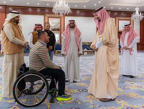 شاهد.. "سلمان بن سلطان" يستقبل الرحالة الإيطالي "بارساني" ويثمن توعيته لذوي الإعاقة