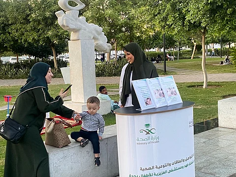 "مستشفى فهد" بجدة يطلق الحملة الوطنية للتطعيم ضد شلل الأطفال