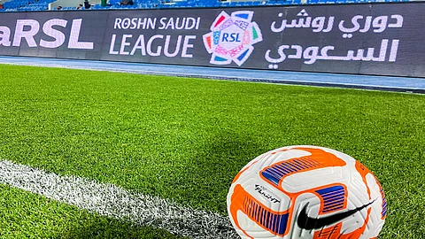 "فيفا": أندية العالم أنفقت 9.63 مليار على صفقات الانتقالات الدولية.. والسعودية ضمن الـ 5 الكبار