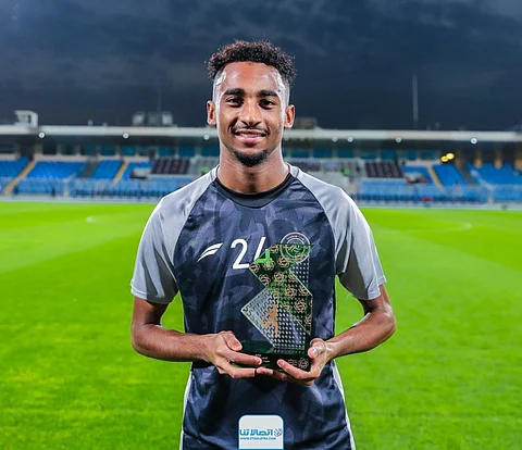 لاعب الشباب متعب الحربي