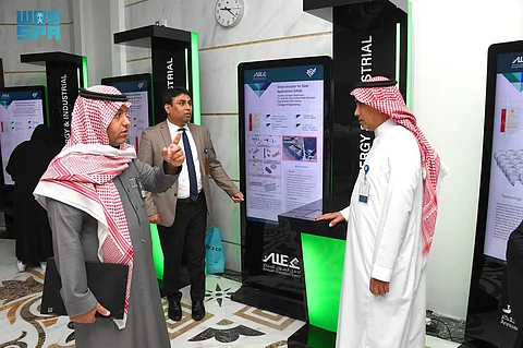 يد صناعية تتحرك بإشارات الدماغ.. جامعة عبدالرحمن بن فيصل تسجل 680 براءة اختراع