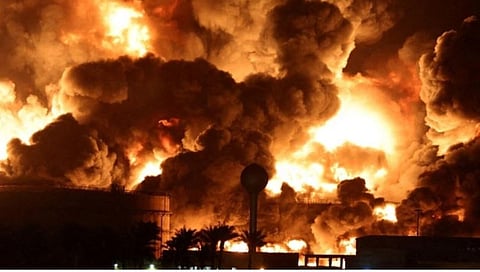 اليمن.. مقتل 6 حوثيين و2 من "حزب الله" في قصف استهدف الحديدة