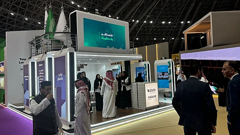 سعيًا لتعزيز فرص تبادل الخبرات.. "مطارات القابضة" راعٍ ماسي لمؤتمر خدمات الحج 2024