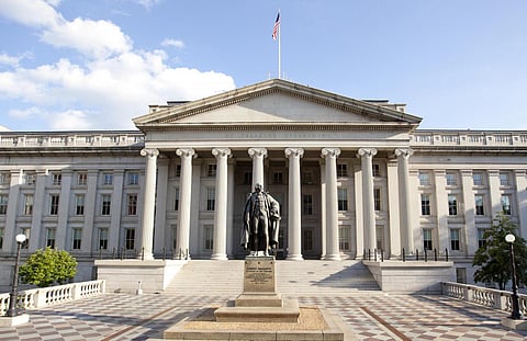 أمريكا تعاقب شخصًا و3 كيانات قدَّموا دعمًا ماليًّا لـ"الثوري الإيراني" و"حزب الله"