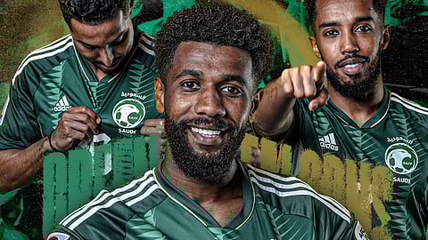 قبل لقاء عُمان بساعات.. "مانشيني" يستبعد فهد المولد ويضم "ريان حامد"