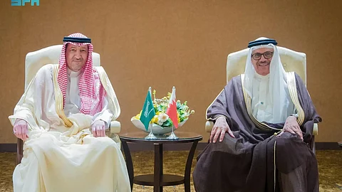 وليد الخريجي خلال لقائه وزير خارجية البحرين عبداللطيف الزياني