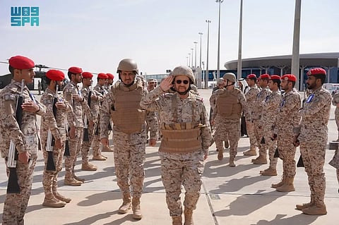 الفريق الأول الركن فياض الرويلي يتفقد الوحدات المشاركة في تمرين سيف السلام 12