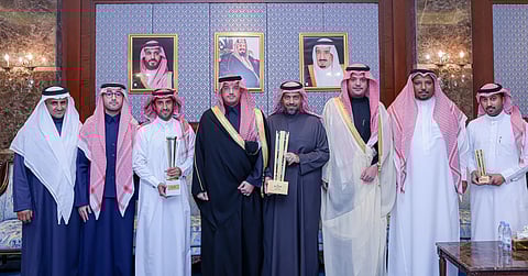 محافظ الأحساء يكرّم إسطبل الجابر الفائز بكأس الإمام محمد بن سعود في نسخته الأولى