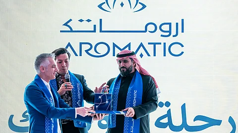أروماتك تحتفي بإنجازاتها في 2023 وتطلق جهاز التعطير الجديد