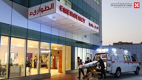 طوارئ مستشفى الدكتور سليمان الحبيب بالسويدي ينقذ خمسيني عانى من جلطة بالشريان التاجي الأيسر خلال 23 دقيقة