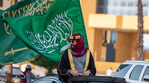 شاهد .. أهالي الخُبر يحتفلون بـ "يوم التأسيس" بالأزياء التراثية