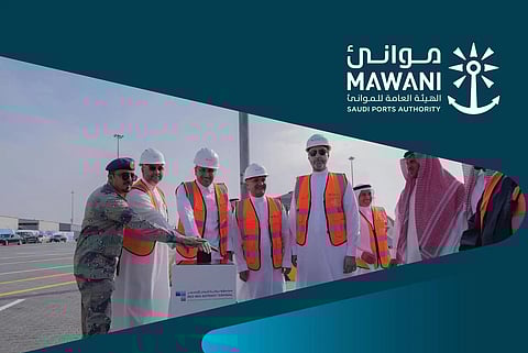 "الجاسر" يشهد انتهاء أعمال تطوير محطة بوابة البحر الأحمر للحاويات في ميناء جدة