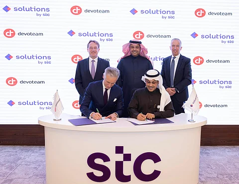شركة "solutions by stc" توقع مذكرة تفاهم مع Devoteam Group العالمية للتعاون في فرص الاستثمار الإقليمية والعالمية