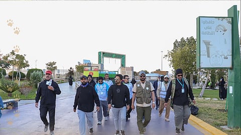 بالصور.. المتطوعون والمتطوعات بالطائف يشاركون في مبادرة الحفاظ على القطط البرية