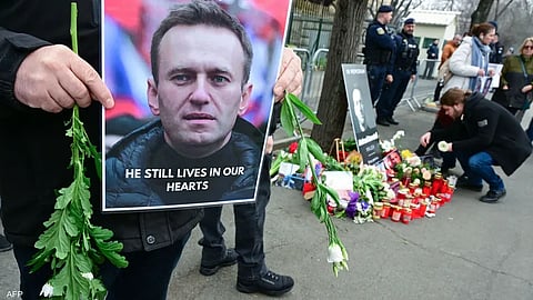 السلطات الروسية تسلم جثة "نافالني" لوالدته