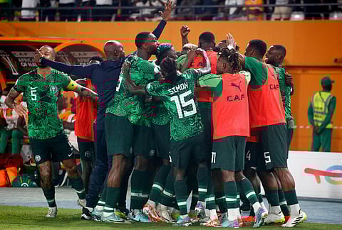 فرحة لاعبي نيجيريا بالتأهل إلى نهائي كأس أمم إفريقيا على حساب جنوب إفريقيا