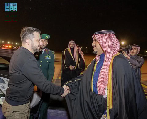 بعد زيارة رسمية.. الرئيس الأوكراني يغادر الرياض