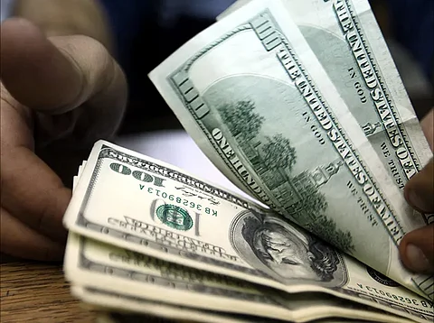 بعد المستويات القياسية.. سعر الدولار يسجل تراجعًا بنسبة 25% بالسوق الموازية بمصر