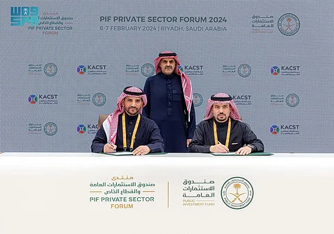 سعيد الشهري ومصعب الخضيري يوقعان مذكرة التعاون