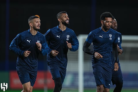 لاعبو الهلال خلال الحصة التدريبية