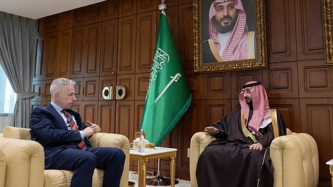 وزير الحرس الوطني يستقبل السفير الأمريكي لدى المملكة