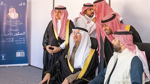 الأمير سعود بن طلال يرعى ختام مهرجان الصقور في نسخته الأولى بالأحساء