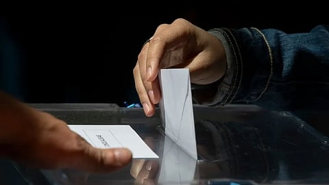 "ميتا" تشكّل فريقًا لمنع "الذكاء الاصطناعي" من خداع الناخبين