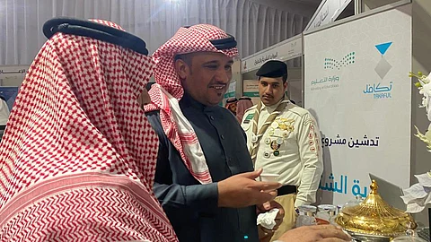 جناح التوجيه الطلابي بمخيم تعليم حائل المشارك في الرالي