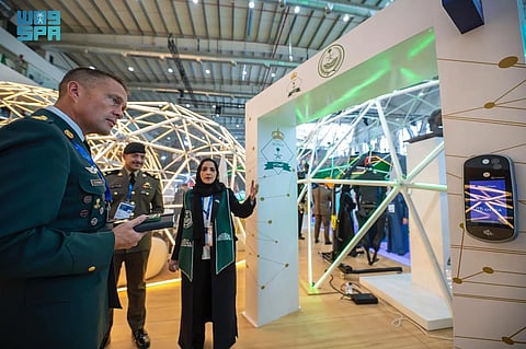 الجوازات تستعرض نموذج الممر الذكي بالمنافذ الدولية لتسهيل حركة المسافرين