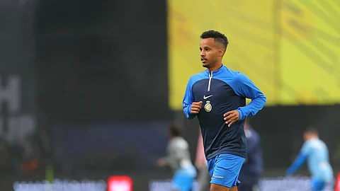 عبد الرحمن غريب لاعب نادي النصر