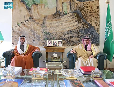 وزير الخارجية يتلقى رسالة خطية من نظيره الإماراتي تتعلق بالعلاقات الثنائية