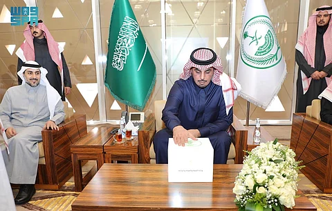 محافظ الدرعية يؤكد أهمية تعزيز الوعي البيئي في المجتمع للمساهمة في حمايتها