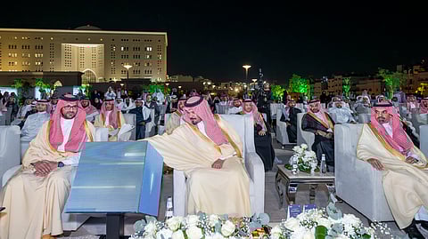 أمير المدينة المنورة سلمان بن سلطان خلال تدشينه منصة روح المدينة