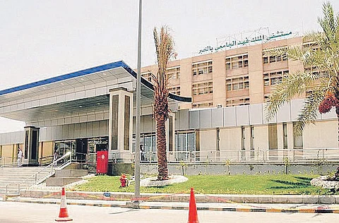 الخُبر.. زرع مُنظم لنبضات القلب لطفل حديث الولادة يعاني اعتلالاً نادراً