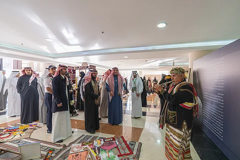 رئيس جامعة الملك خالد يطلق برامج الاحتفال بيوم التأسيس ويدشن معرض "يوم بدينا"