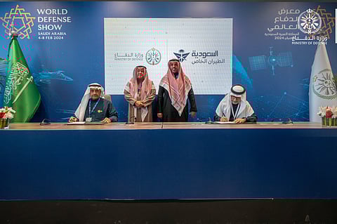 إبراهيم السويد وفهد الجربوع يوقعان الاتفاقية