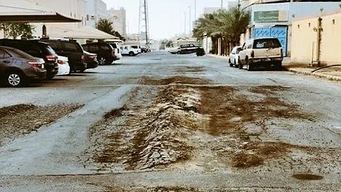 تجاوبًا مع "سبق".. "أمانة جدة": نمهد الطرق وننفذ مشاريع تصريف للأحياء المتضررة