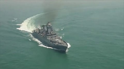 سفينة عسكرية بالبحر الأحمر "أرشيفية"