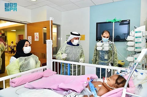 بعد 48 ساعة من فصلهما.. استقرار حالة التوأم السيامي النيجيري "حسنة وحسينة"