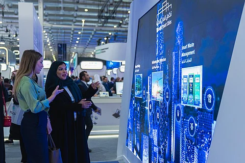 "راين" أول منتج ذكاء اصطناعي يجيب عن استفسارات سوق العمل العالمي