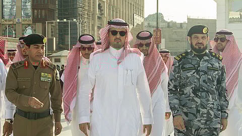 نائب أمير مكة يزور عمليات أمن الحرم ويطلع على خطط التسهيل على ضيوف الرحمن