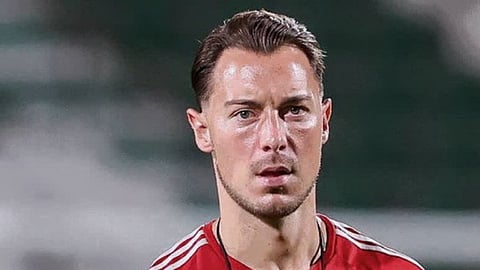 "ماتياس يايسله" مدرب الأهلي ضمن المرشحين لتدريب نادي فولفسبورج الألماني