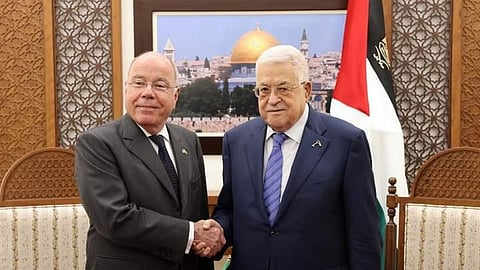 الرئيس الفلسطيني محمود عباس خلال استقباله وزير الخارجية البرازيلي ماورو فييرا